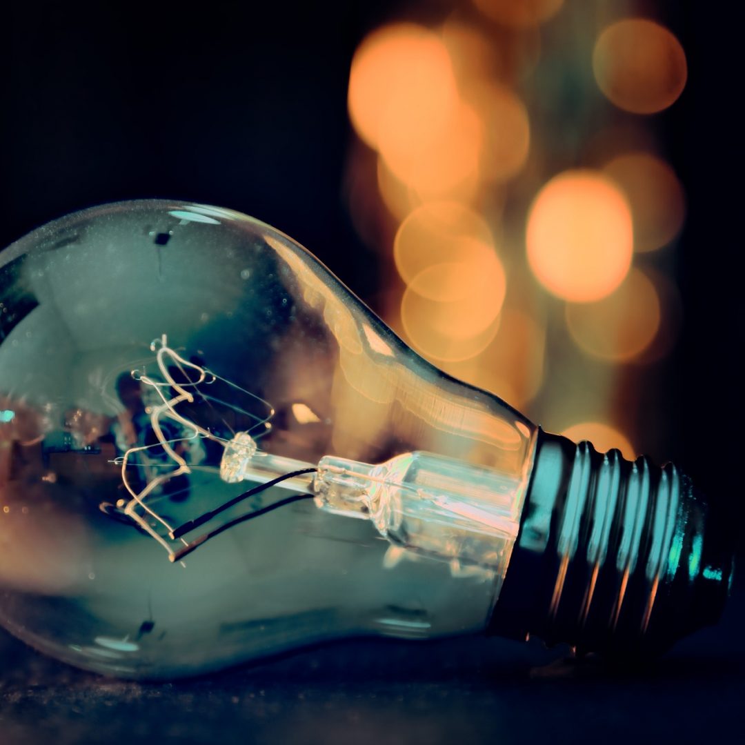 light-bulb-3535435_1920 iso